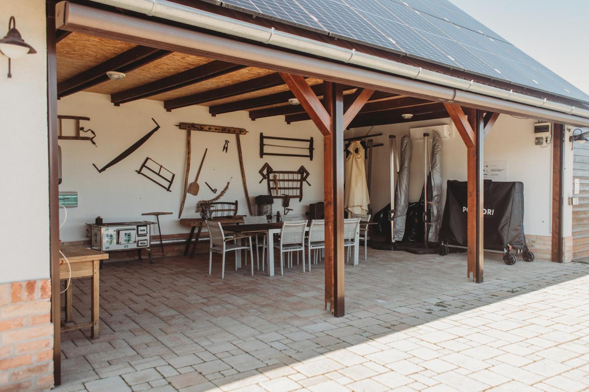 Maushaus Hotel Vemend ภายนอก รูปภาพ