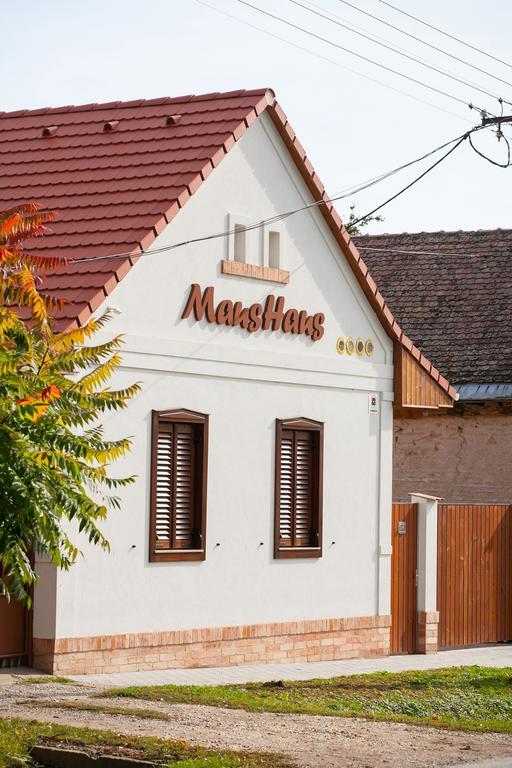 Maushaus Hotel Vemend ภายนอก รูปภาพ